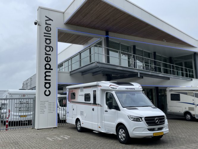 Knaus Weinsberg Cara MB 640 MEG AUTOMAAT ENKELE BEDDEN MERCEDES hoofdfoto: 1