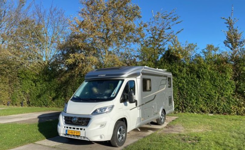 Hymer 2 pers. Louer un camping-car Hymer à Lelystad ? À partir de 107 € par jour - Goboony photo : 1