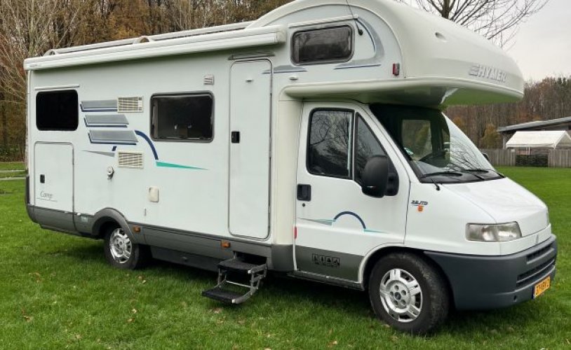 Hymer 6 pers. Rent a Hymer motorhome in Amsterdam? From € 79 pd - Goboony photo: 0