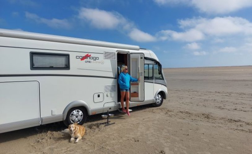 Carthage 2 pers. Rent a Carthage motorhome in Zeewolde? From € 194 pd - Goboony photo: 0