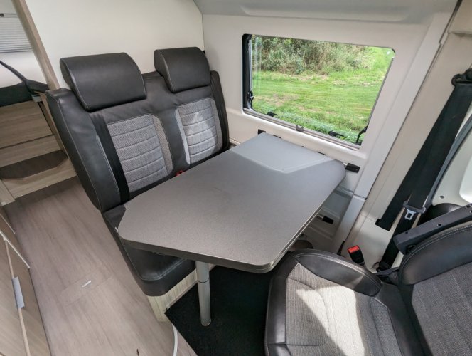 ADRIA TWIN 640SL lengtebedden busbiker foto: 11