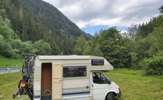 Ford 3 pers. Rent a Ford camper in Loenen? From € 85 pd - Goboony