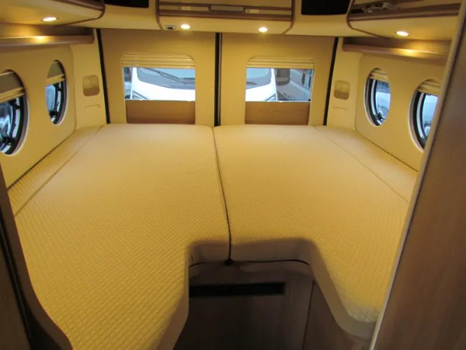 Malibu Van Comfort 640 LE 9-traps Automaat, L-Bed 