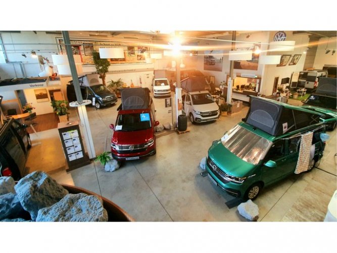 Volkswagen Caddy California 1.5 TSI 84 KW/114 PK DSG Automaat! Prijsvoordeel € 4000,- Direct leverbaar 219813 foto: 6