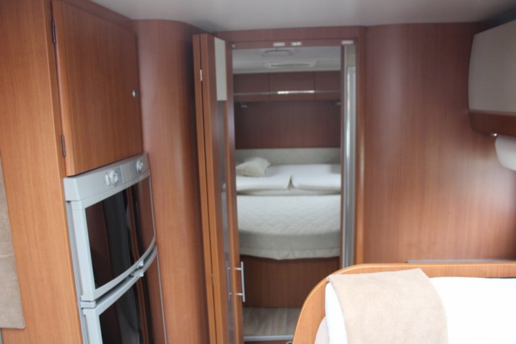 Chausson   78  EB   2.3  MultiJet  130 PK , Half-integraal.  Queens-bed verstelbaar , Draaistoelen voor . Bj 2012 Marum (Groningen) foto: 8