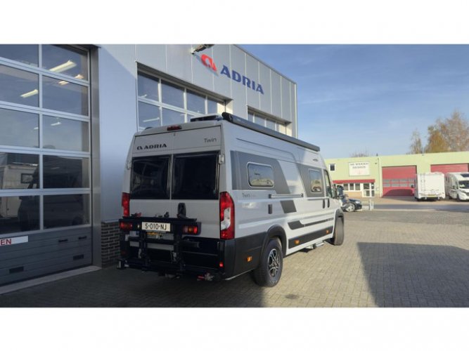 Adria Twin Supreme 640 SLB 9 Traps Automaat