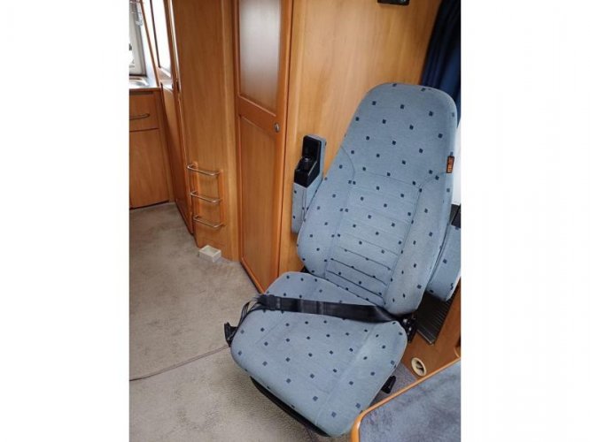 Hymer B584  foto: 6