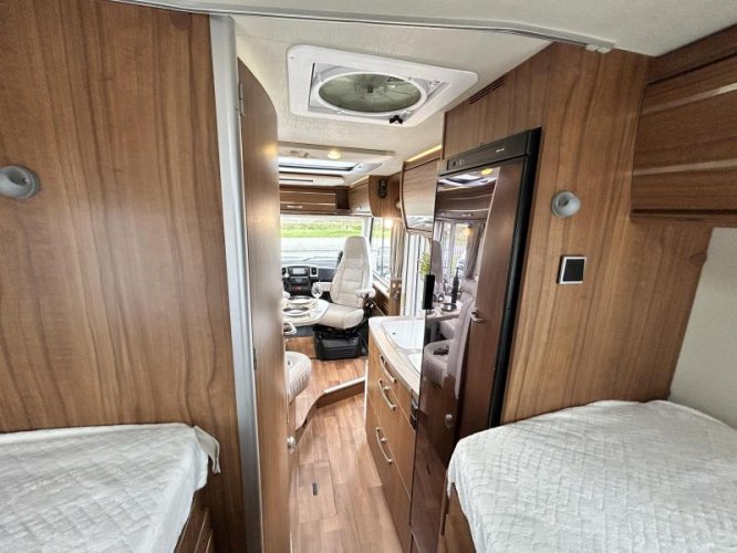 Hymer Exsis-I 474 enkele-bedden/automaat  foto: 8