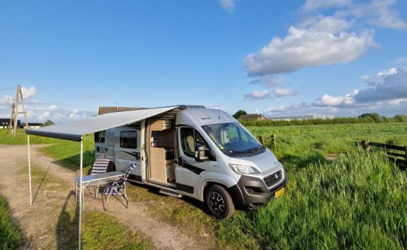 Knaus 3 pers. Want to rent a Knaus camper in Boskoop? From € 133 pd - Goboony photo: 0