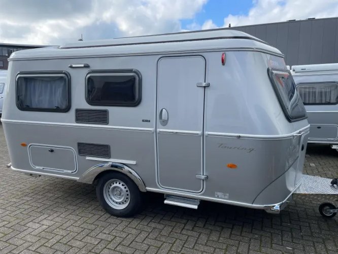 Eriba Touring Triton 430 EINDEJAARSAANBIEDING 