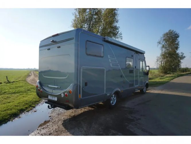 Hymer B674 