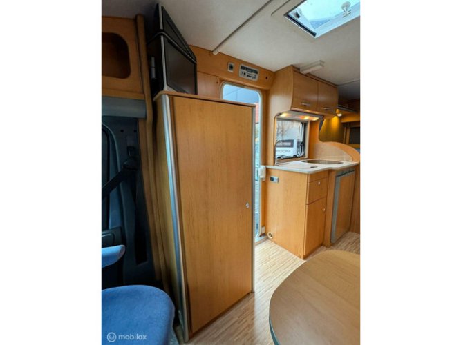 Hymer Van 522 125PK Dwarsbed Airco Luifel Fietsenrek foto: 16