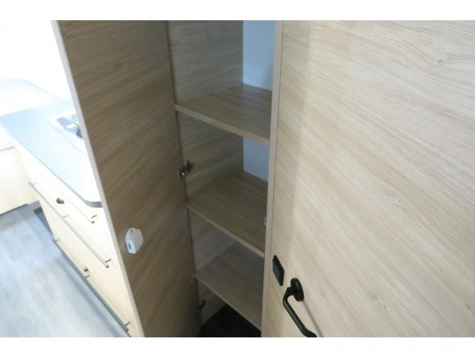 Caravelair Alba Family 496 VOL.AUTOM.MOVER+VOORTENT  foto: 14