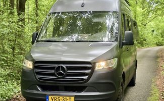 Mercedes-Benz 2 pers. Mercedes-Benz camper huren in Rotterdam? Vanaf € 115 p.d. - Goboony