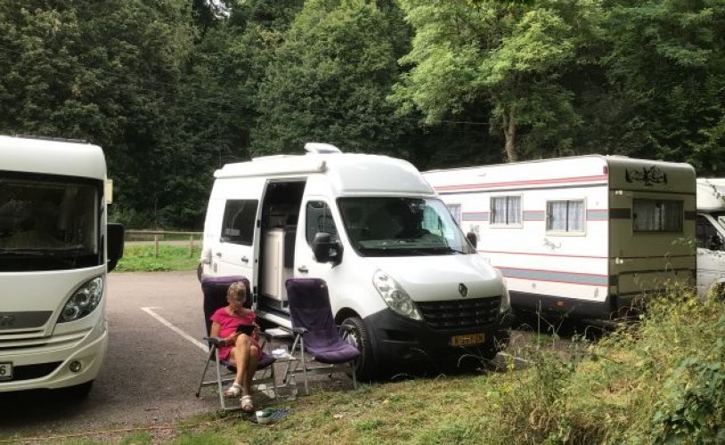 Renault 2 pers. Renault camper huren in Enschede? Vanaf € 84 p.d. - Goboony