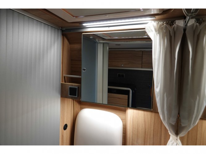 Hymer Yellowstone 640 | 2.3 150Pk | Lengtebedden | Busbiker foto: 12