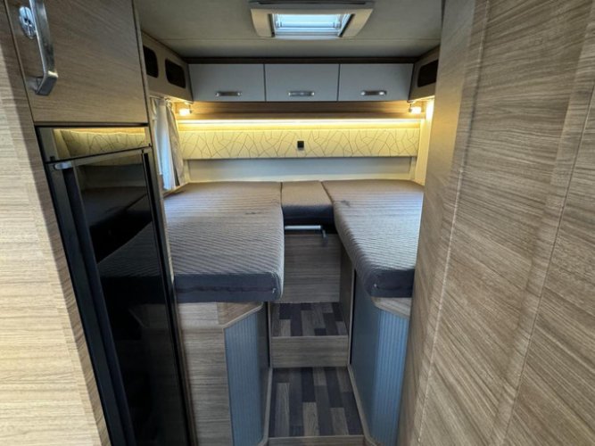 Weinsberg CaraLoft 650 ME 9T Automaat-Lengte bedden foto: 11