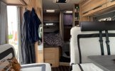 Knaus 4 pers. Rent a Knaus motorhome in Grevenbicht? From € 128 pd - Goboony photo: 4