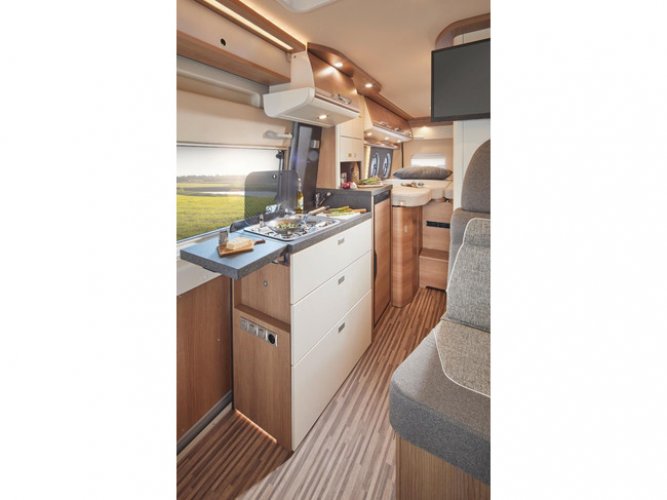 Malibu Diversity 640 LE K Charming GT Skyview 2025 Automaat foto: 12