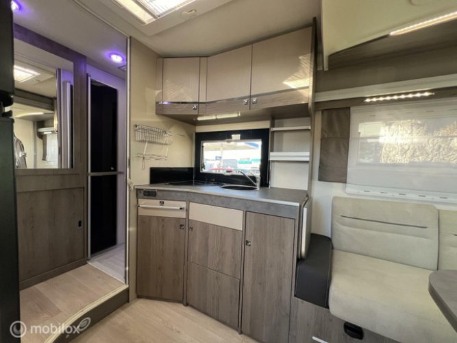 Chausson Titanium 640 xxl paviljoenbed en automaat foto: 6