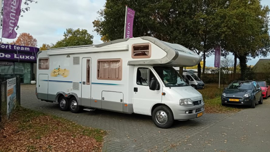 KNAUS KNAUS R42 hoofdfoto: 1