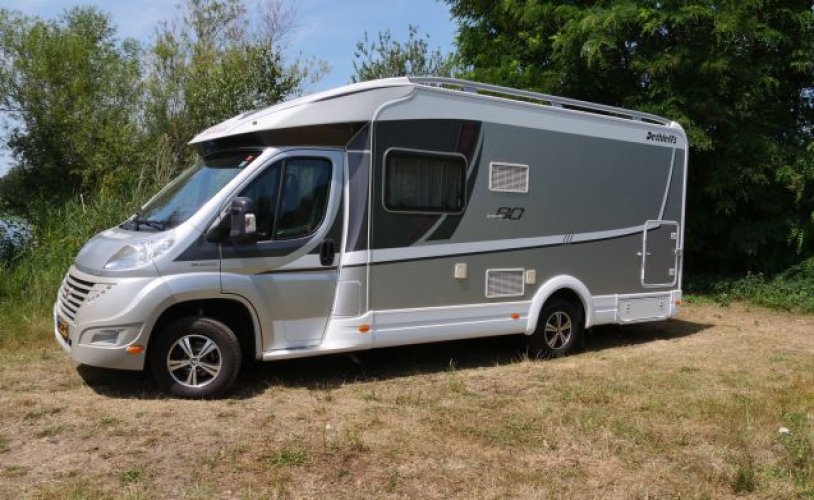 Dethleffs 3 pers. Rent a Dethleffs motorhome in Mill? From € 103 pd - Goboony photo: 0
