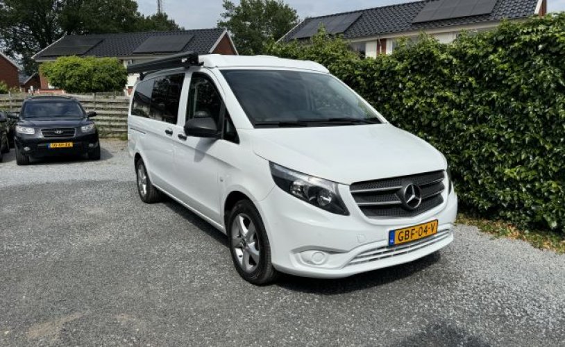 Mercedes-Benz 4 pers. Mercedes-Benz camper huren in Schoonebeek? Vanaf € 99 p.d. - Goboony foto: 1