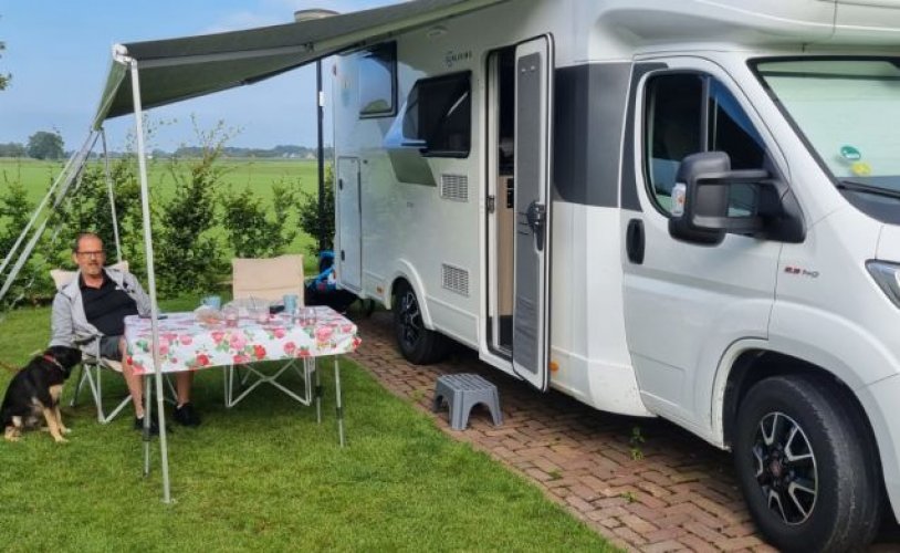 Other 5 pers. Rent a SunLiving by Adria motorhome in Bussum? From € 147 pd - Goboony photo: 1
