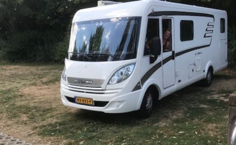Hymer 4 pers. Rent a Hymer motorhome in Helmond? From € 127 pd - Goboony photo: 0