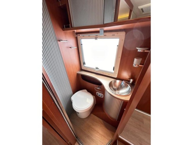 Chausson Welcome 78 EB Queensbed/2011/Airco/7.3m  foto: 12