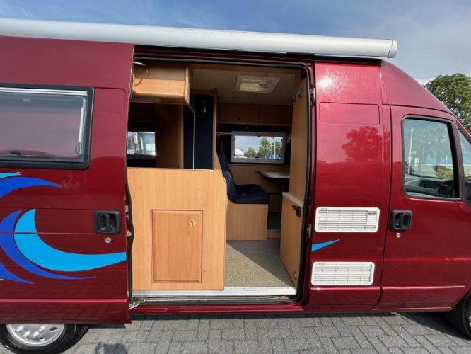 TLJ Buscamper vastbed/5.40m/110pk/Euro4  foto: 6