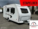 Weinsberg 425 KWE STAPELBED TRIENZIT VOORTENT foto: 1