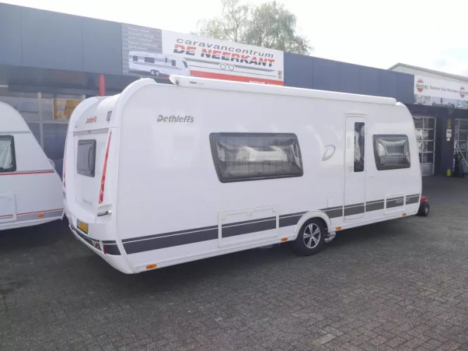 Dethleffs Nomad 540 RFT met badkamer 