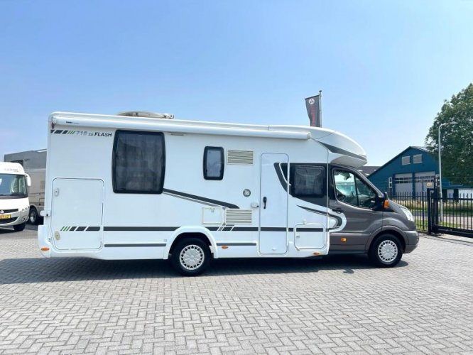 Chausson Flash 718 EB Queensbed/2015/hefbed 