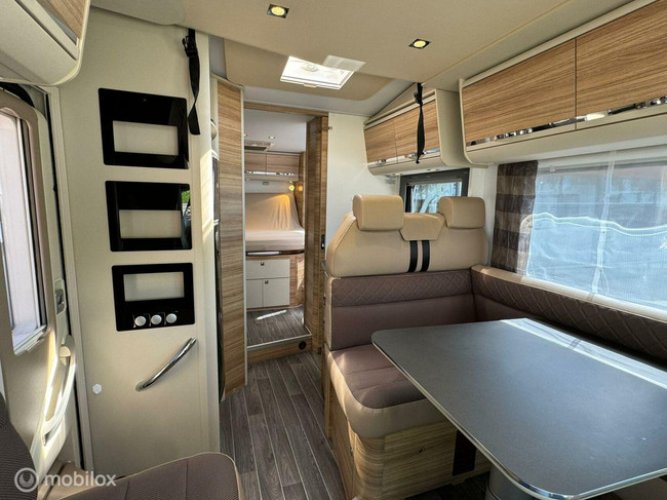 Adria Matrix 670SC Platinum Queensbed Hefbed 2X Airco Zonnepaneel foto: 8