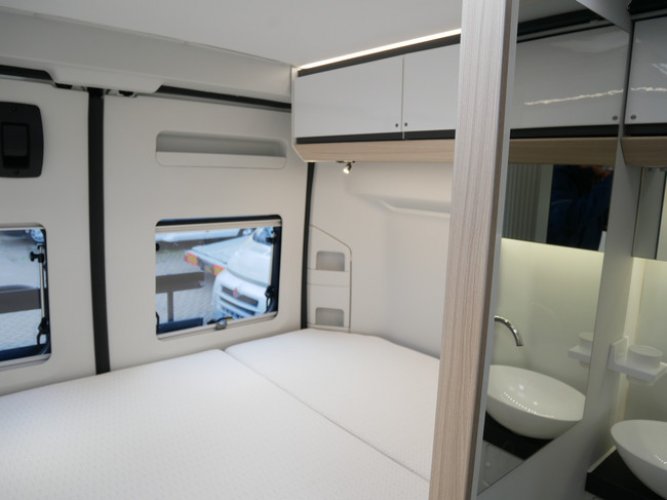 Adria Twin Axess 540, Compacte Buscamper!! foto: 18