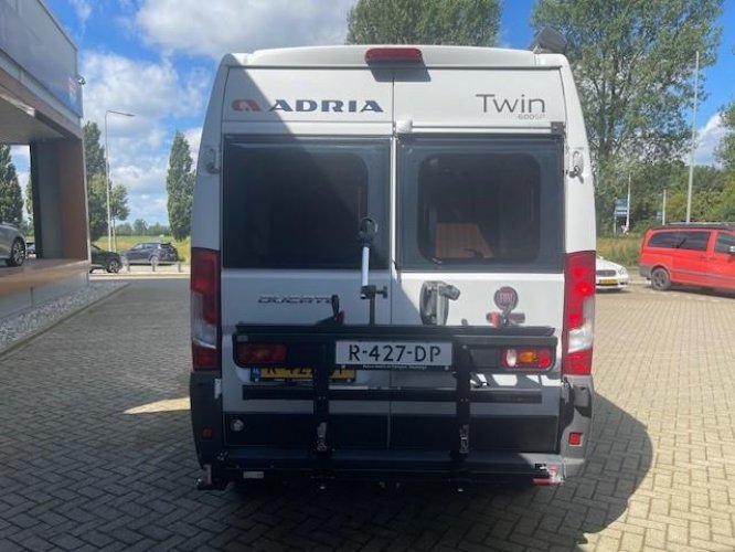 Adria TWIN 600 SP | Busbiker |Navigatie |Achteruitrij camera