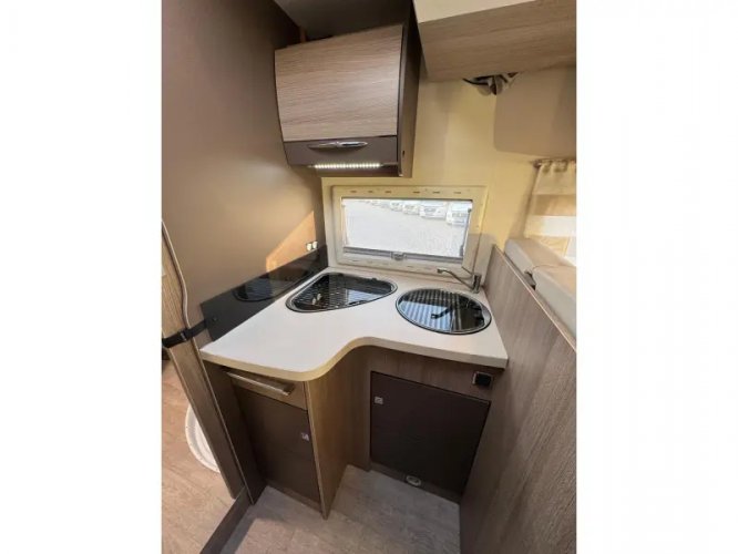 Chausson Flash 718 EB Queensbed Hefbed  foto: 13