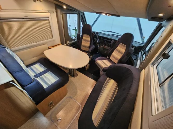 Adria Vision I 677 SP Automaat met 160 pk !!!  foto: 5