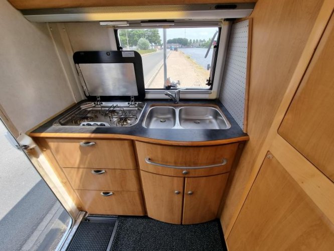 Hymer B 584  foto: 18