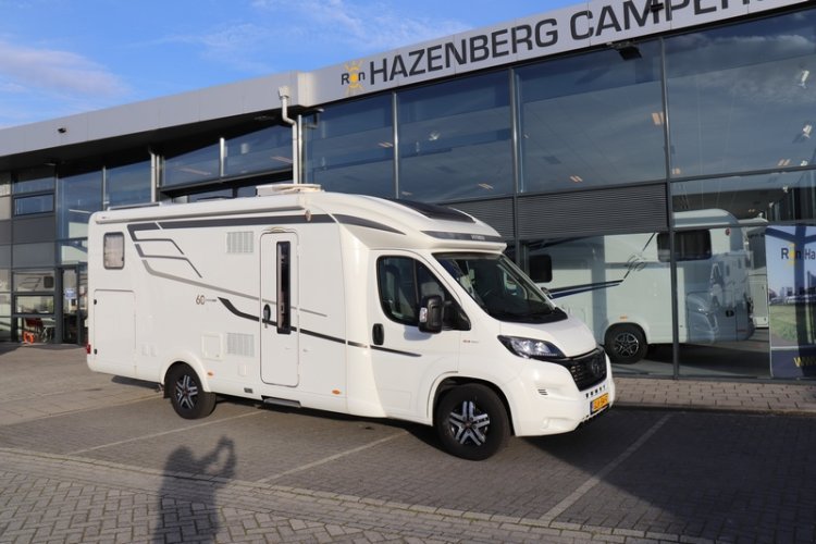 Hymer T 678 CL 60 jaren editie maxi chassis AUTOMAAT 150 pk enkele bedden + hefbed (56  hoofdfoto: 1