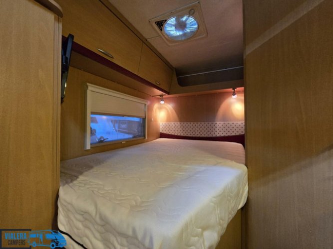 Pilote Aventura *Frans bed * Nette camper* Veel opties foto: 19