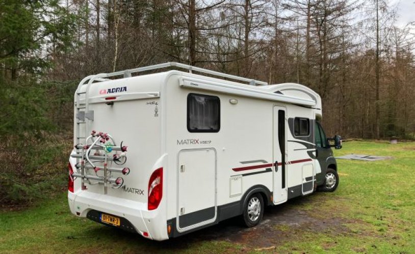 Adria Mobil 6 pers. Do you want to rent an Adria Mobil motorhome in Maasdijk? From € 91 pd - Goboony photo: 1