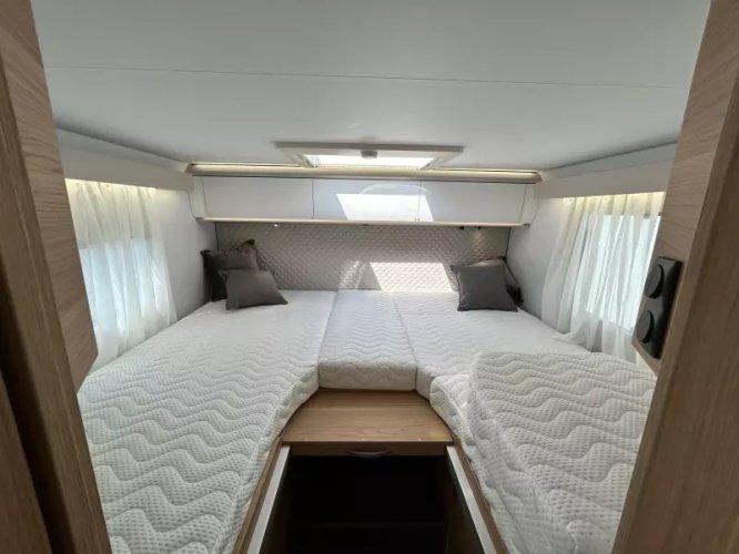 Adria Coral Plus 670 DL Actie! Luchtver adaptive  foto: 18