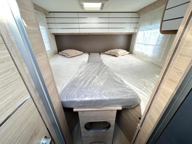 Chausson Titanium VIP 777 GA enkele-bedden/automaat  foto: 15