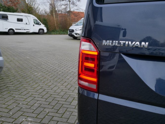 Volkswagen T6 Multivan, DSG Automaat, Slaaphefdak, 6 Zitplaatsen!! foto: 21