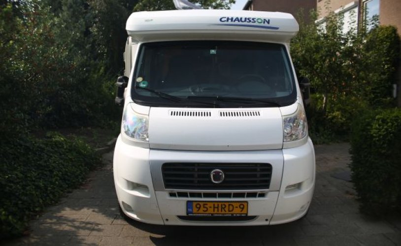 Chausson 2 pers. Rent a Chausson motorhome in Diessen? From €85 pd - Goboony photo: 0