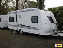 Hobby Excellent 540 UFE with mover & cassette awning
