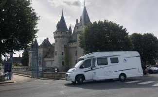 Knaus 2 pers. Louer un camping-car Knaus à Nieuw-Vennep? À partir de 103 € par jour - Goboony