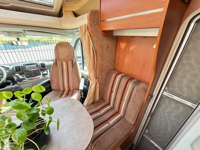 Chausson Welcome 78 EB Queensbed/2011/Airco/7.3m  foto: 17